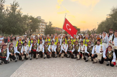 Anadolu Üniversitesi Halk Dansları Topluluğu İtalya'da Türkiye'yi Temsil Etti