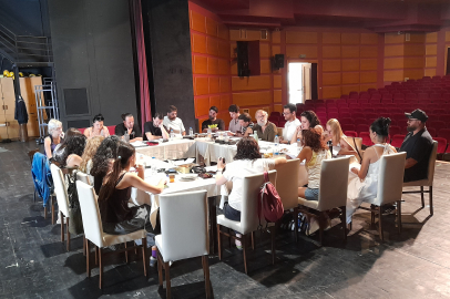 Eskişehir Şehir Tiyatroları Yeni Sezonu "Verimsizler" Oyunuyla Açıyor