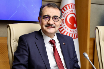Milletvekili Dönmez Yapay Zeka ile Birlikte Ortaya Çıkan Risklere Dikkat Çekti