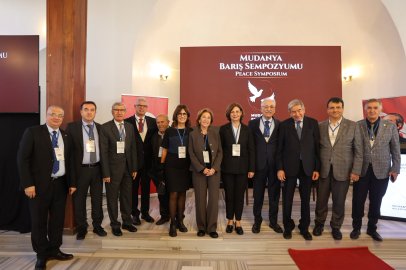 Başkan Ünlüce, Mudanya Barış Sempozyumu’na Katıldı
