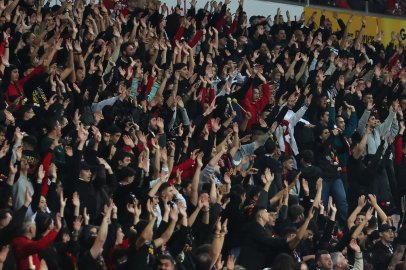 Eskişehirspor Yönetimi Taraftarın Sesi Oldu: Bilet Fiyatları Güncellendi