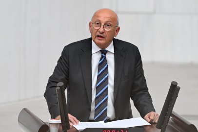 Çakırözer: "Haber Yapan Gazeteciler Zindanda, Vurguncuların Peşine Düşen Yok"