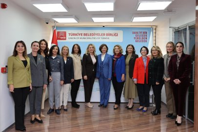 YENİ Partili Kadın Milletvekillerinden Ayşe Ünlüce’ye Ziyaret