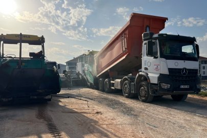 Büyükşehir Zincirlikuyu'da Yol Çalışmalarını Sürdürüyor