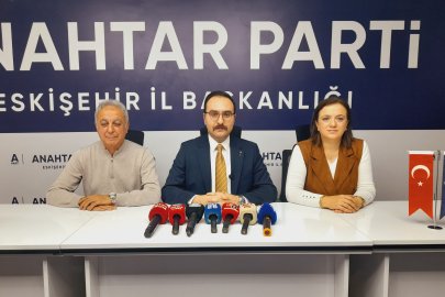 Anahtar Parti’den Seyitgazi’deki Yol Çalışmalarına Tepki